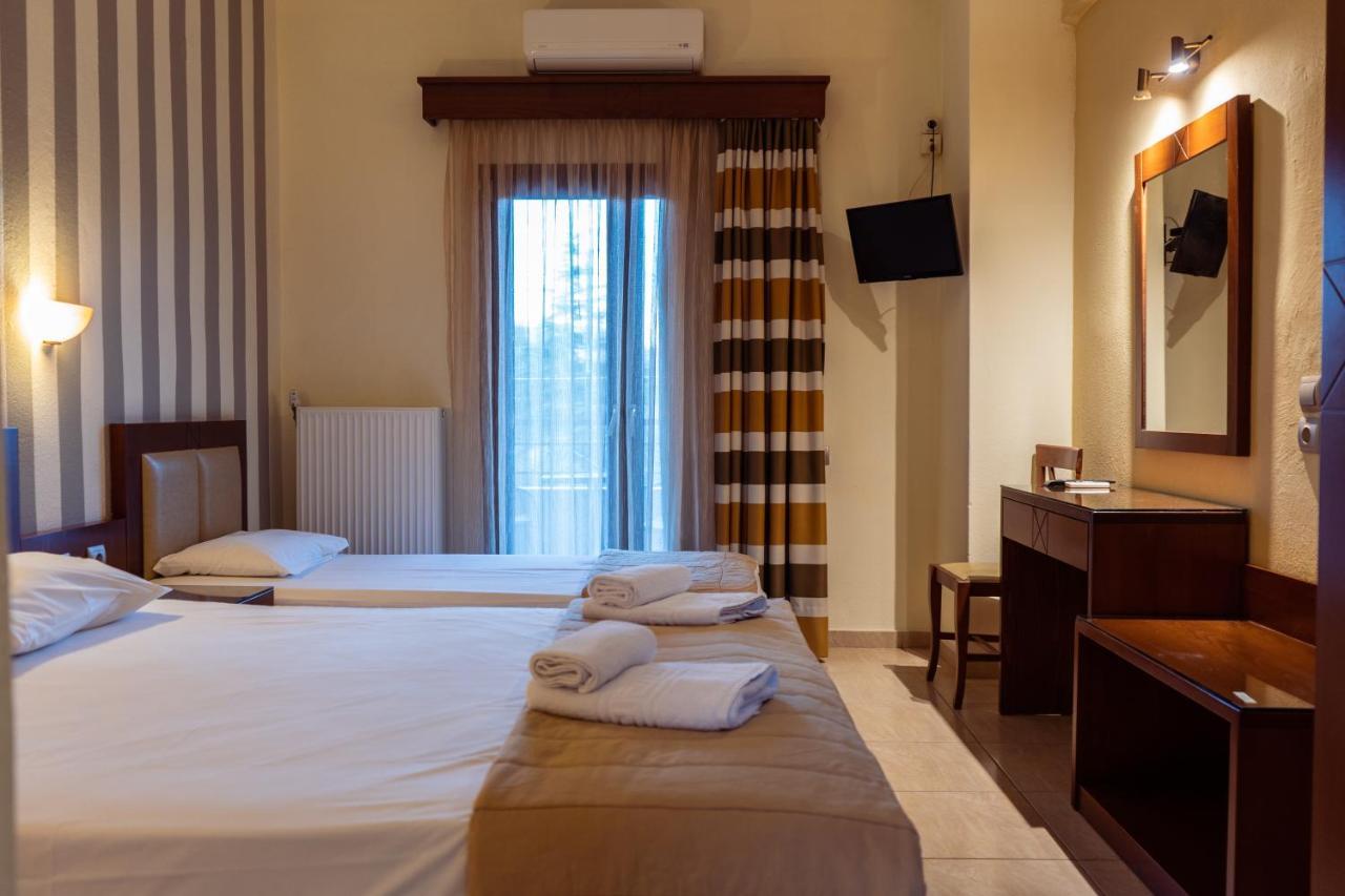 Hotel Zeus Afytos Buitenkant foto
