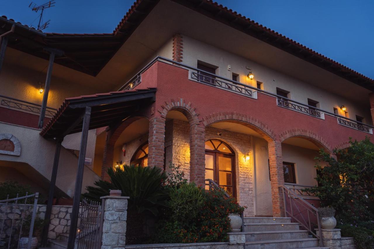Hotel Zeus Afytos Buitenkant foto