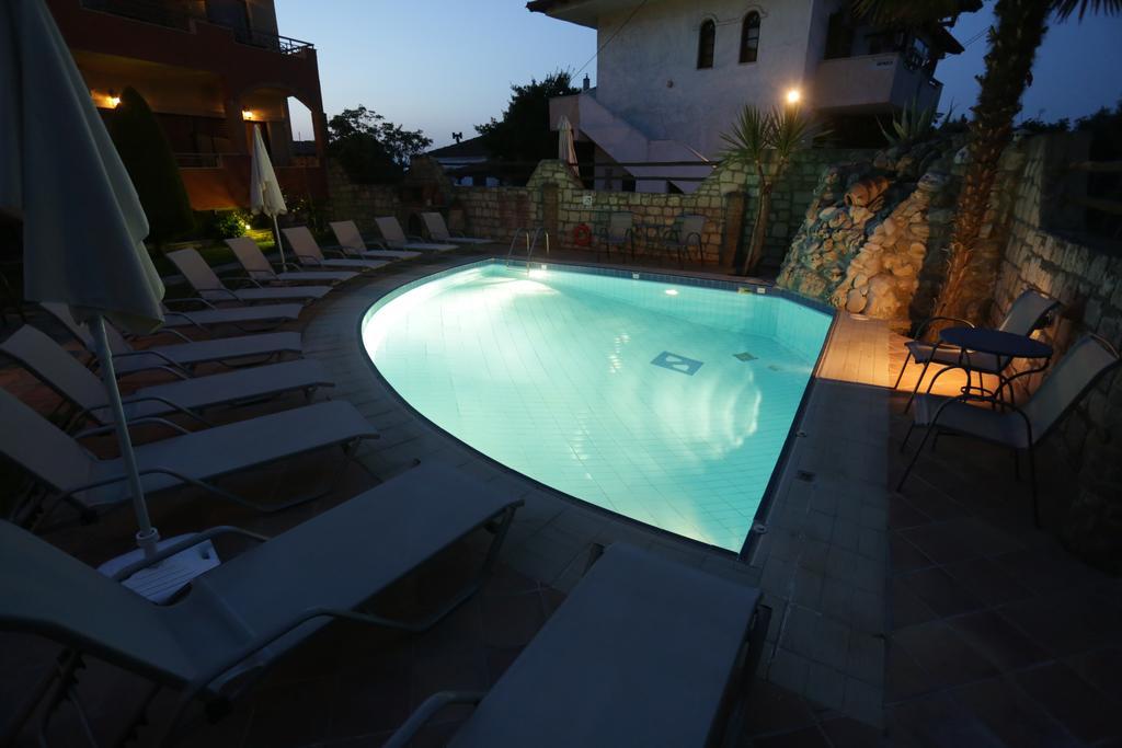 Hotel Zeus Afytos Buitenkant foto