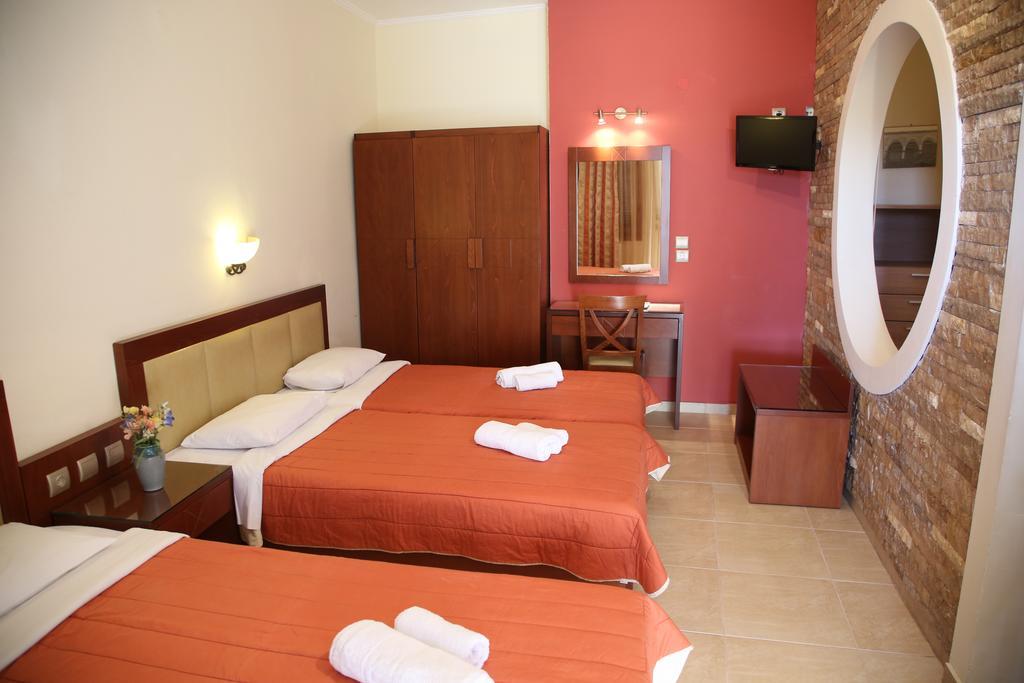 Hotel Zeus Afytos Buitenkant foto
