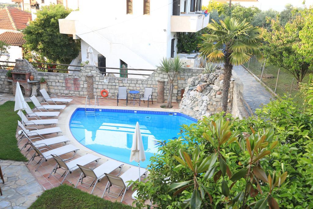 Hotel Zeus Afytos Buitenkant foto