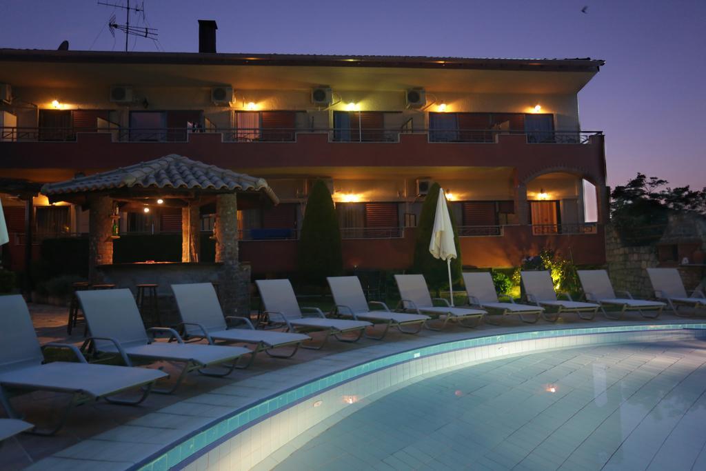 Hotel Zeus Afytos Buitenkant foto
