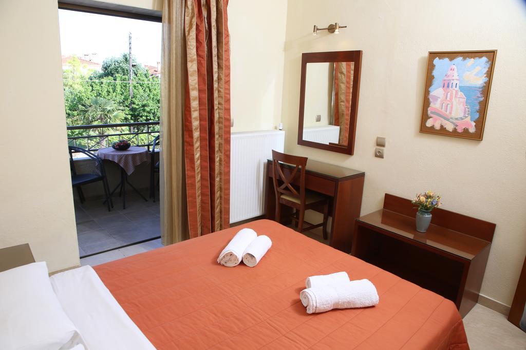 Hotel Zeus Afytos Buitenkant foto