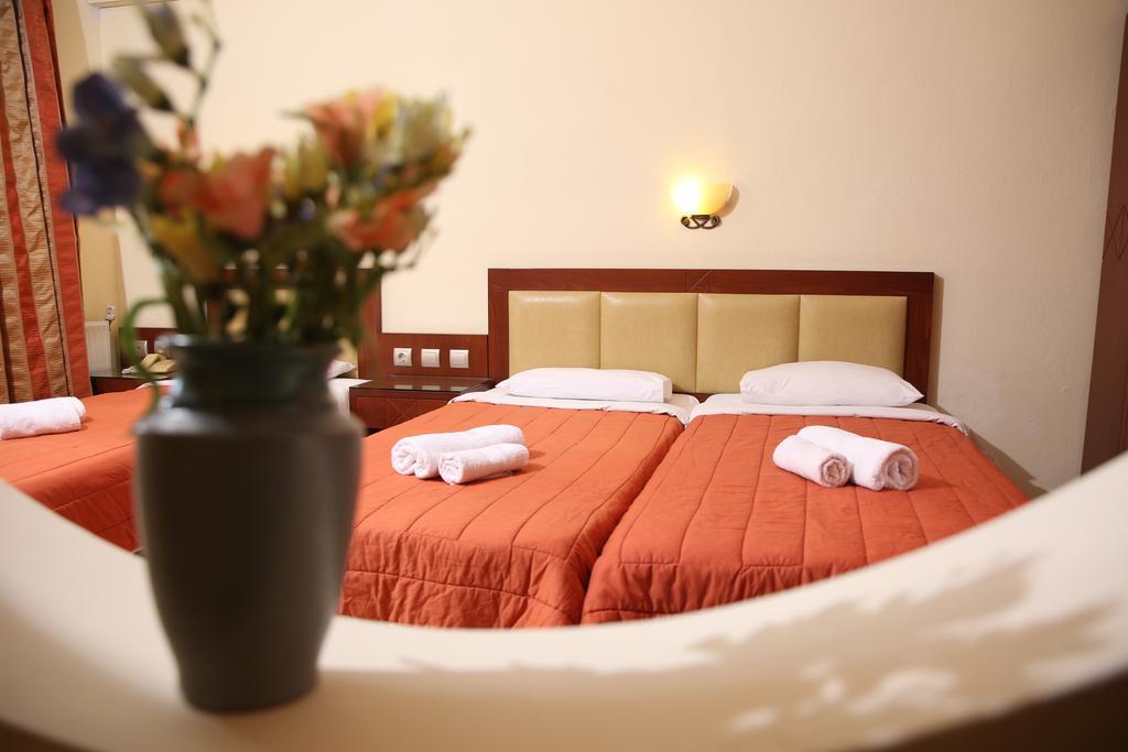 Hotel Zeus Afytos Buitenkant foto