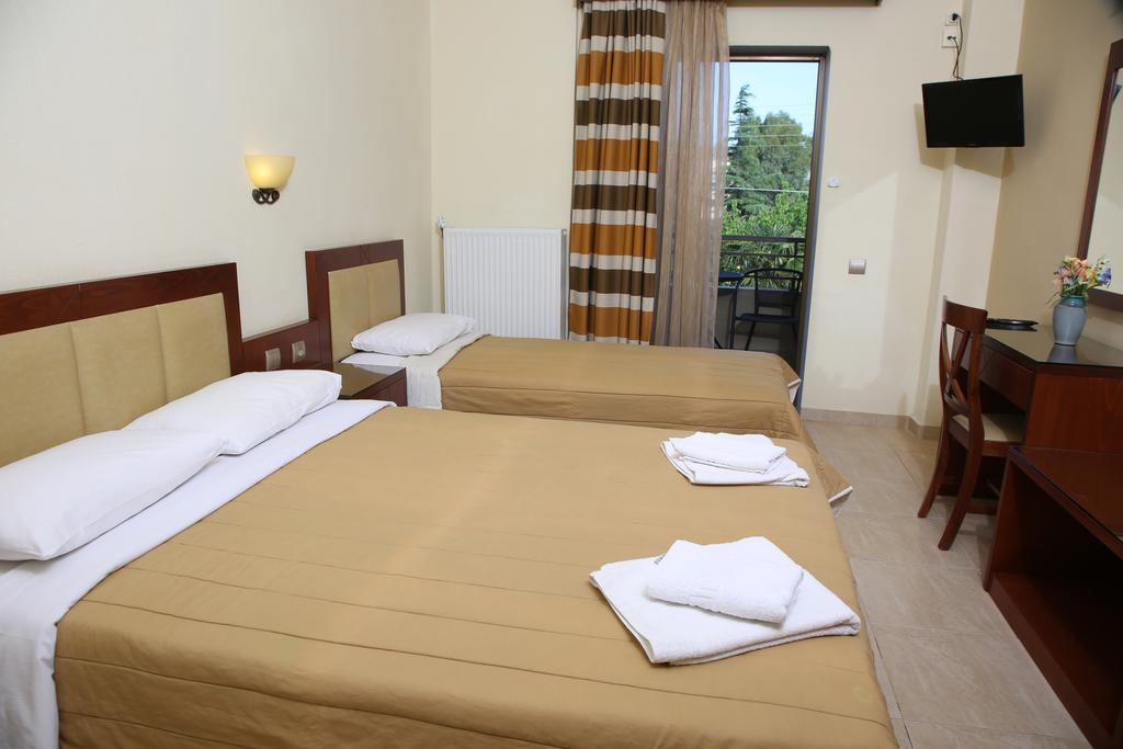 Hotel Zeus Afytos Buitenkant foto
